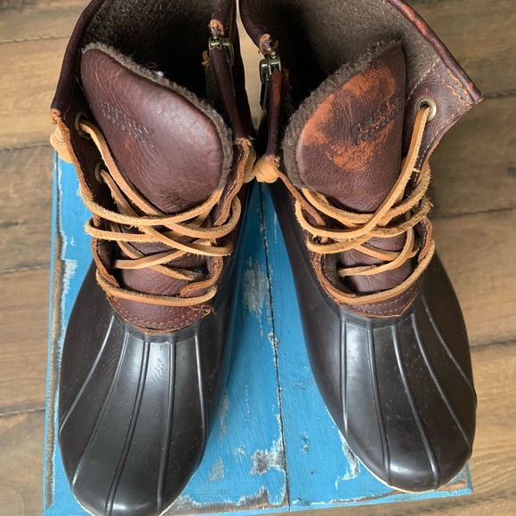 Sperry’s - Picture 4 of 6